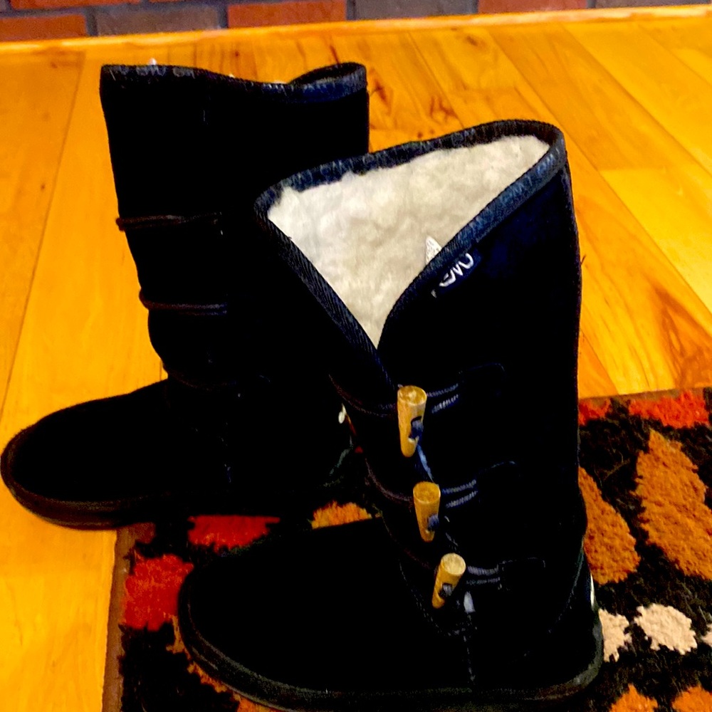 Emu winter boots, women’s size 6